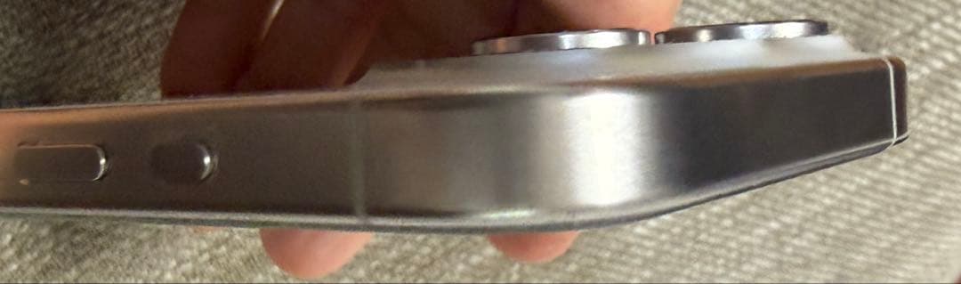 【美品】 iPhone15Pro 256GB ホワイト　SIMフリー