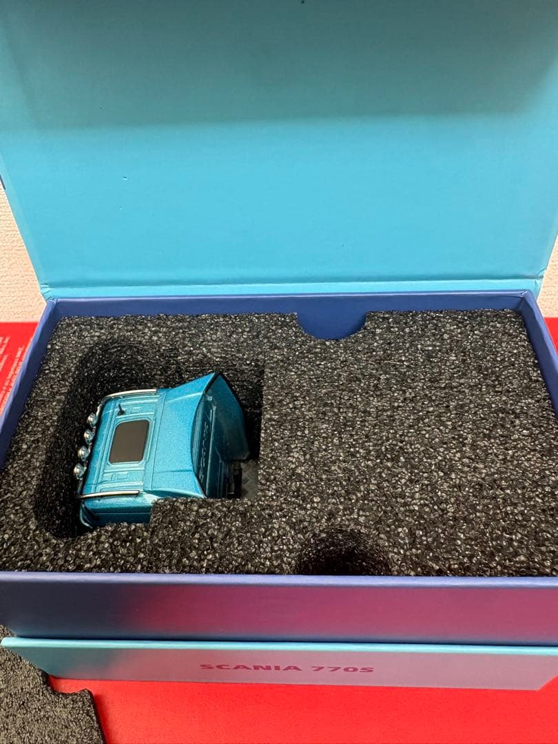 SCANIA 770S ミニカー 1/64 MAST DI