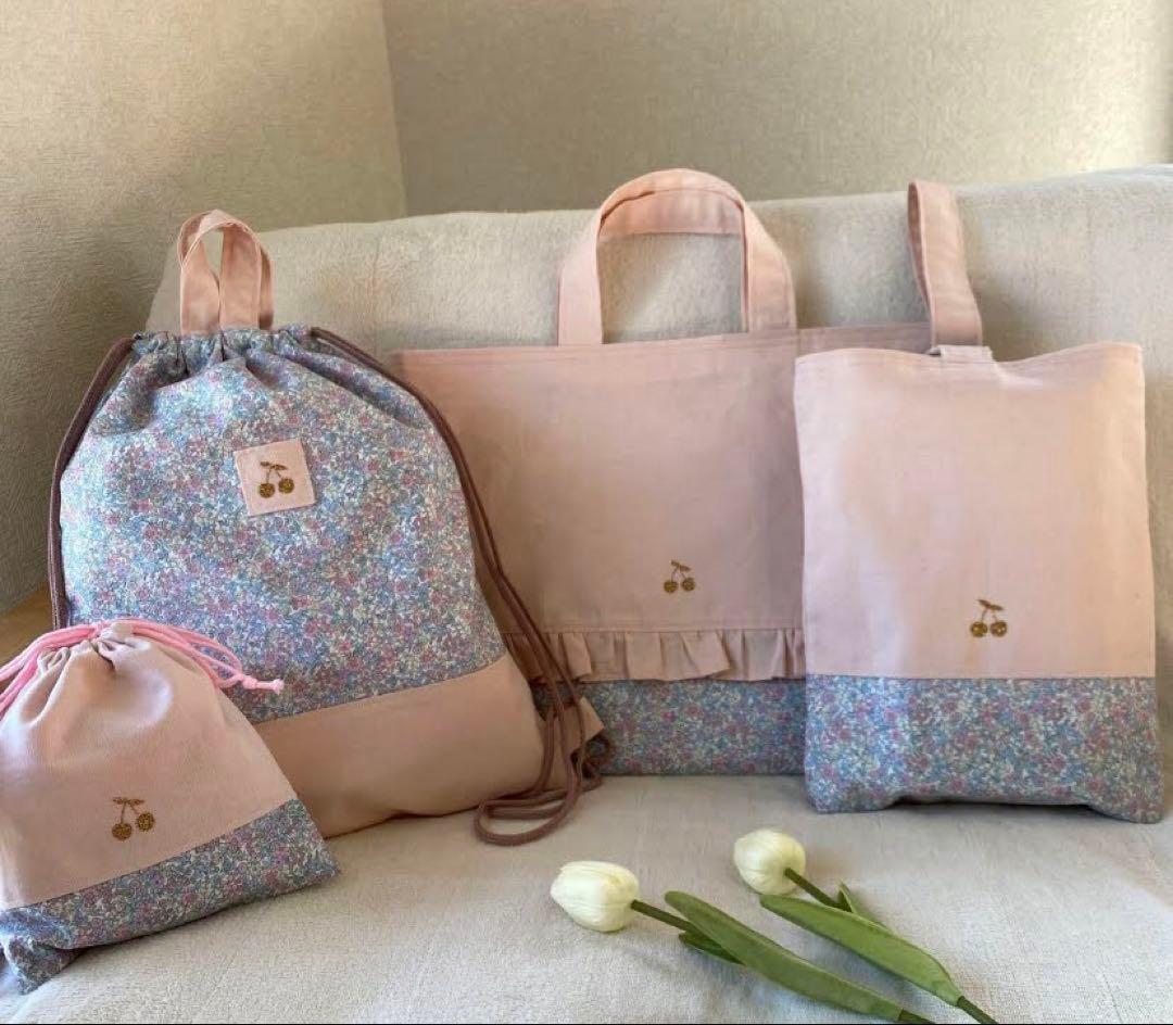 ハンドメイド　入園入学準備　女の子　レッスンバック　上履き入れ　体操服袋　巾着