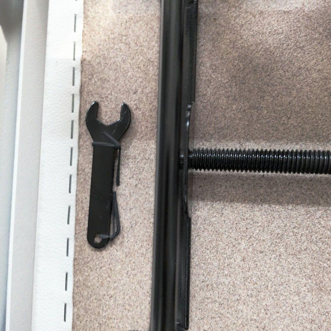 【極美品】ホワイト　電子ピアノ用椅子 合成皮革クッション