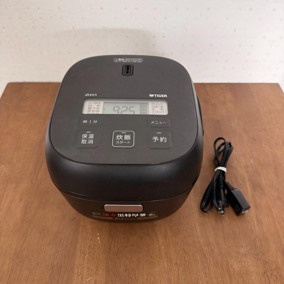 ● 美品 タイガー マイコンジャー 炊飯器 炊き立て3合 JBS-A055