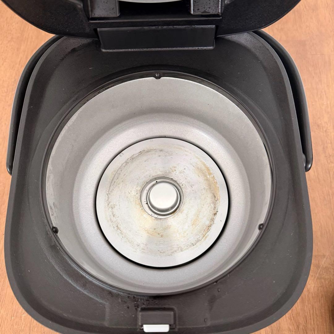 ● 美品 タイガー マイコンジャー 炊飯器 炊き立て3合 JBS-A055