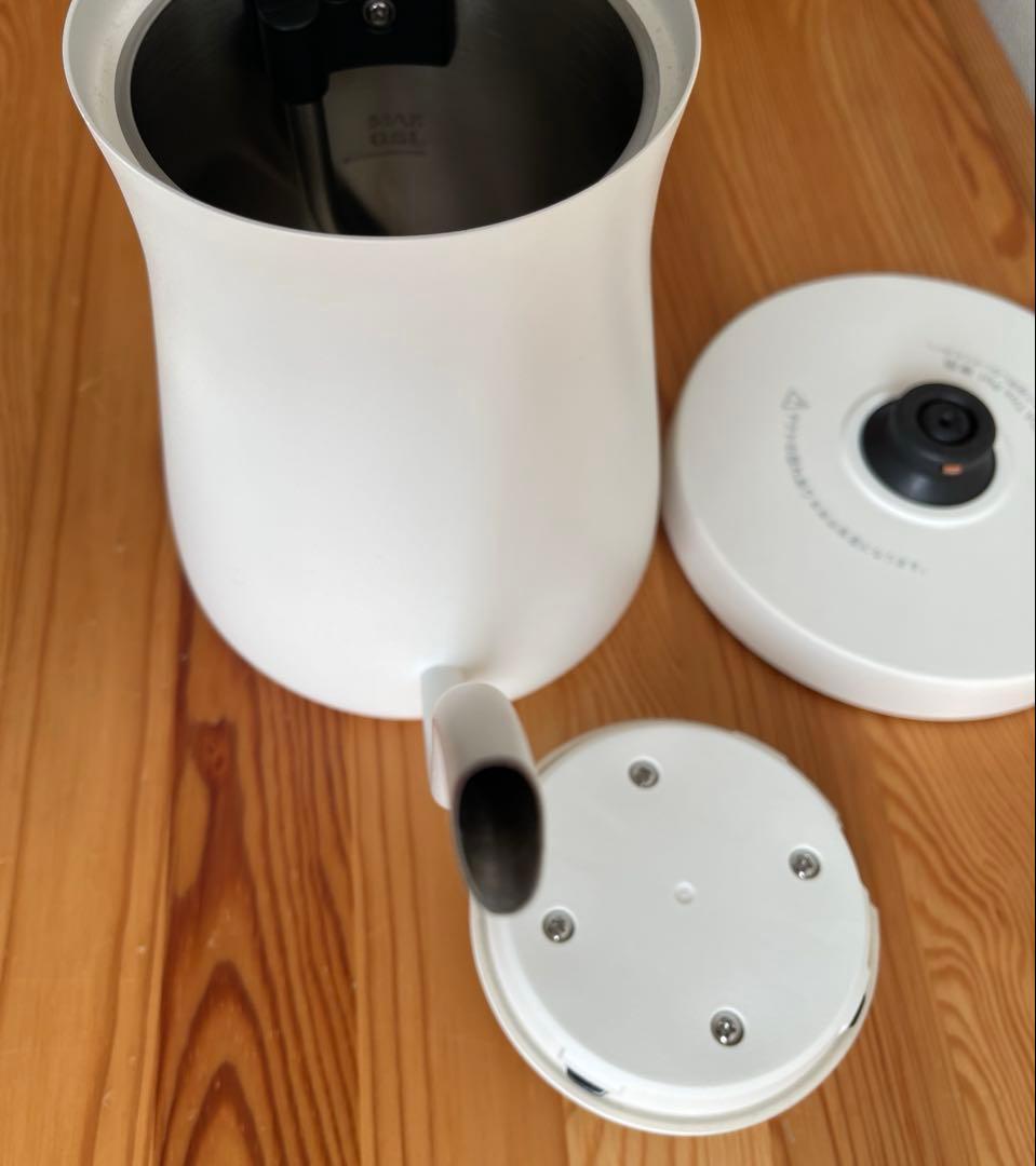 【未使用に近い】 BALMUDA バルミューダ ザ•ポットホワイトK02A-BK