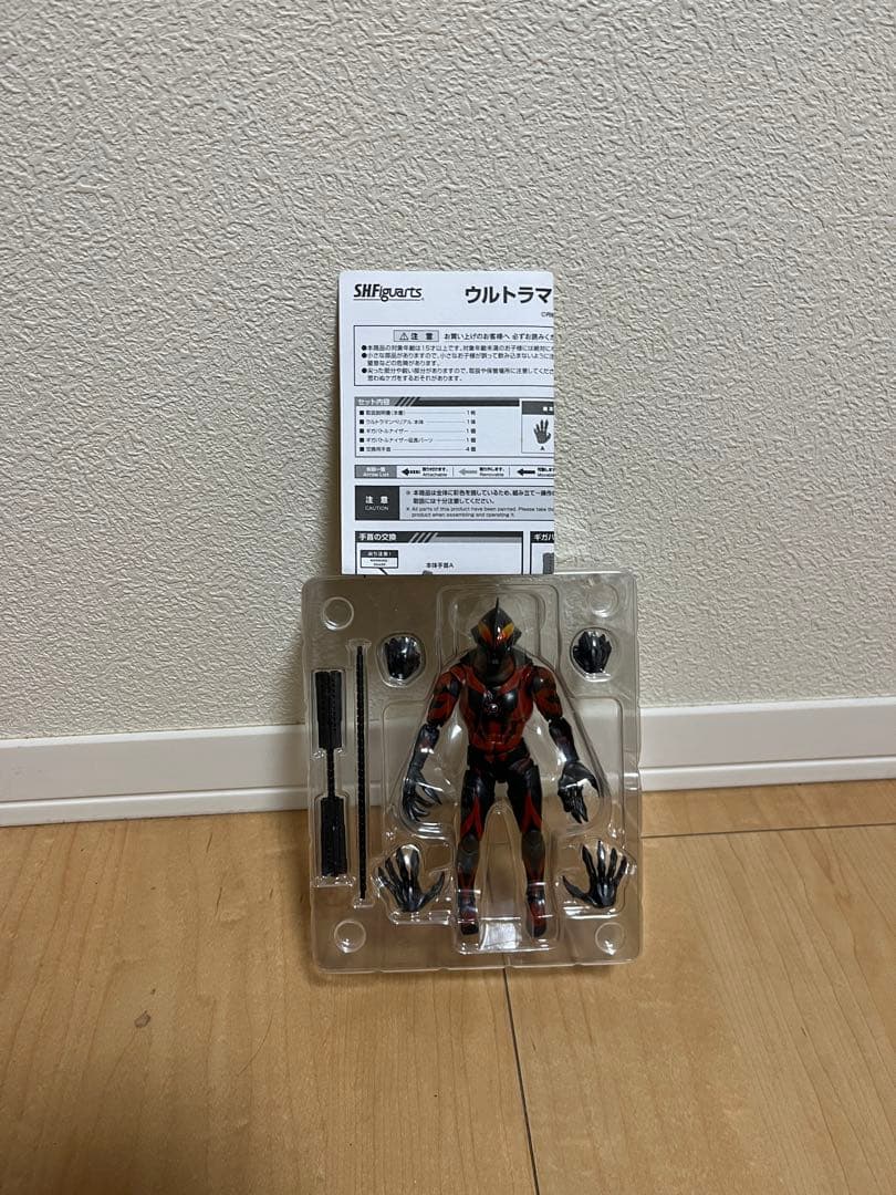 ス*ー様 s.h figuarts セット ウルトラマンブレーザー ウルトラマン