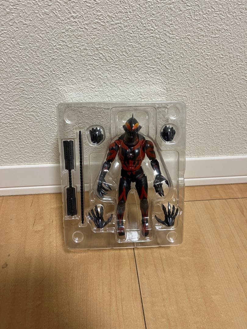 ス*ー様 s.h figuarts セット ウルトラマンブレーザー ウルトラマン