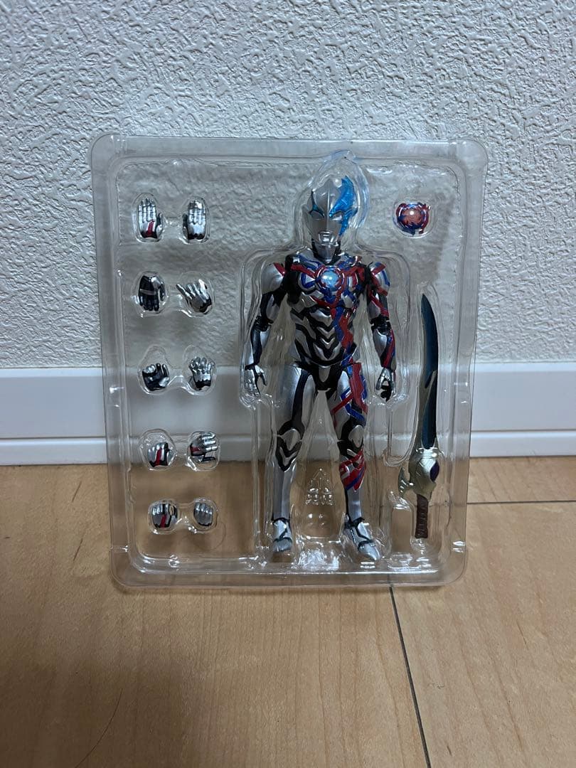 ス*ー様 s.h figuarts セット ウルトラマンブレーザー ウルトラマン