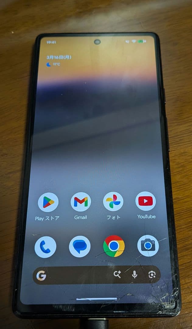 Google Pixel 6a（画面割れあり）