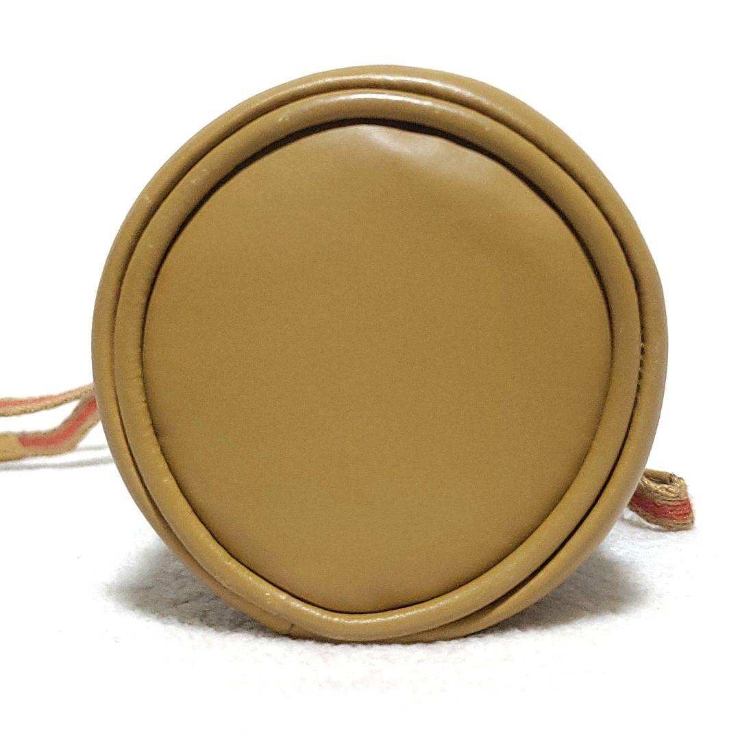 【美品】GUCCI　ボトルケース 水筒 GGキャンバス シェリーライン レザー