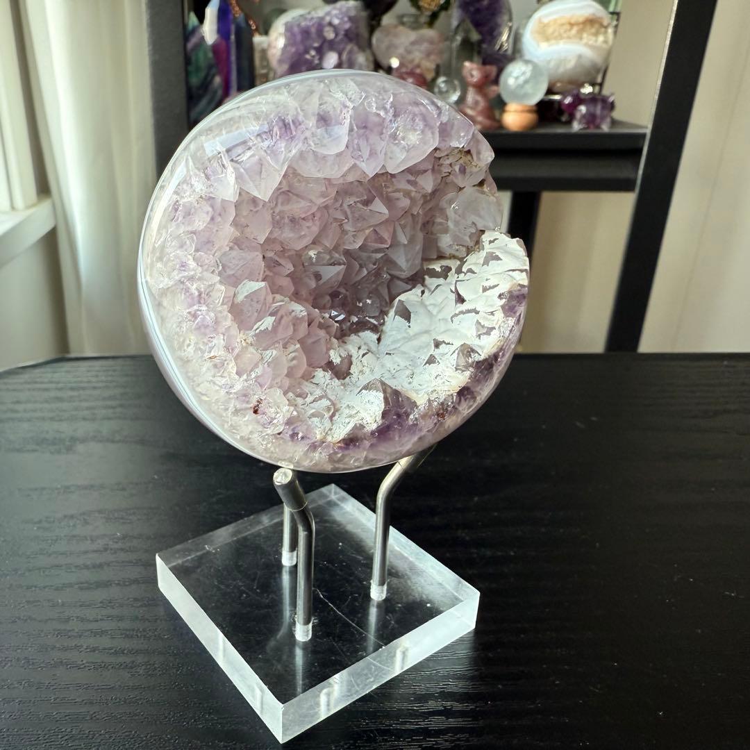 天然石アメジストの笑い口　置物　スフィアNO.120411