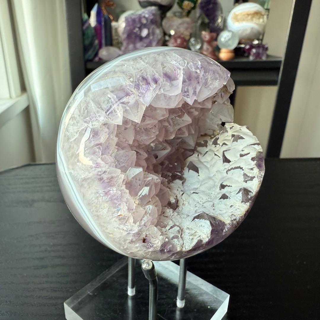 天然石アメジストの笑い口　置物　スフィアNO.120411