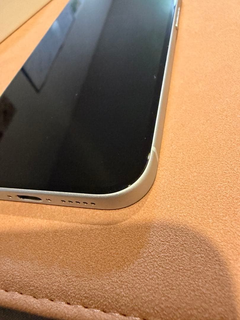 Apple iPhone 15本体　128GB