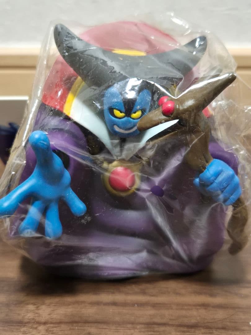 タグ付き　ドラゴンクエスト ソフビモンスター　竜王　変身前