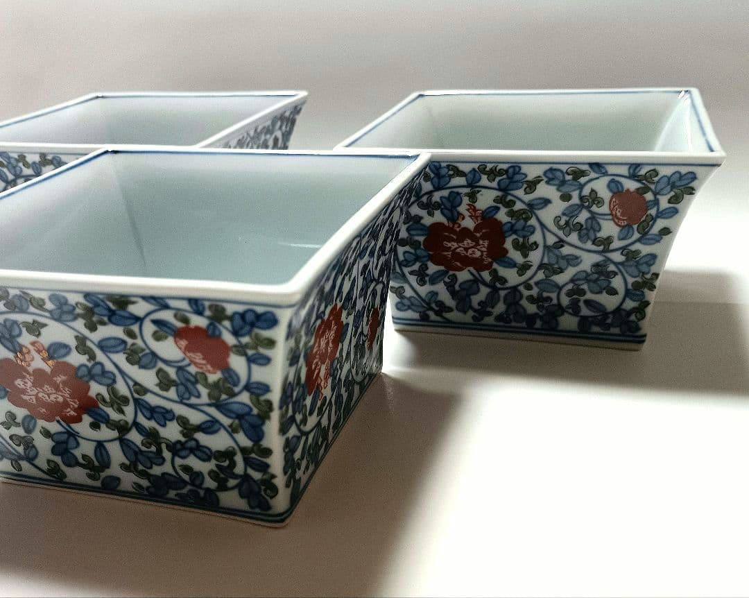 ② 源右衛門窯 染錦 牡丹唐草 角鉢 3客組