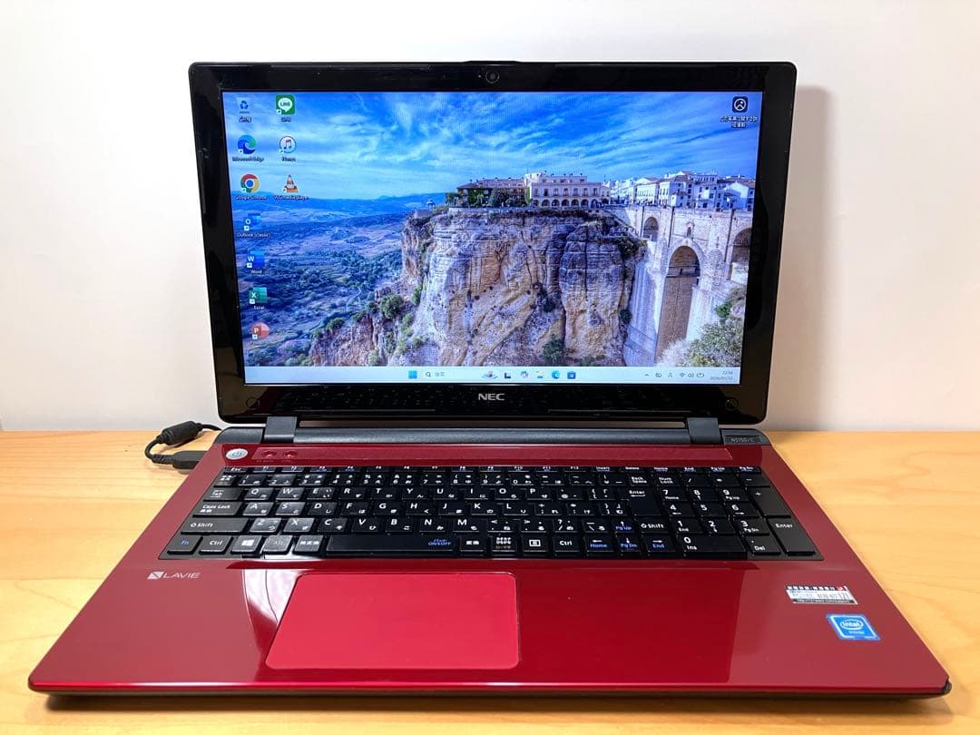 ノートパソコン 高性能　SSD128/メモリ8/カメラ/オフィス付