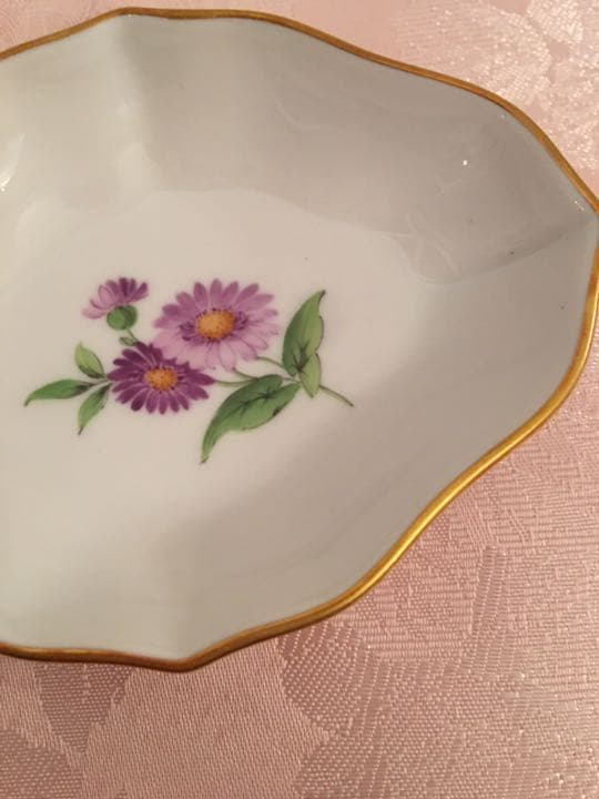 Meissen マイセン 手描き　お花　小皿　小物入れ　刻印　青い双剣