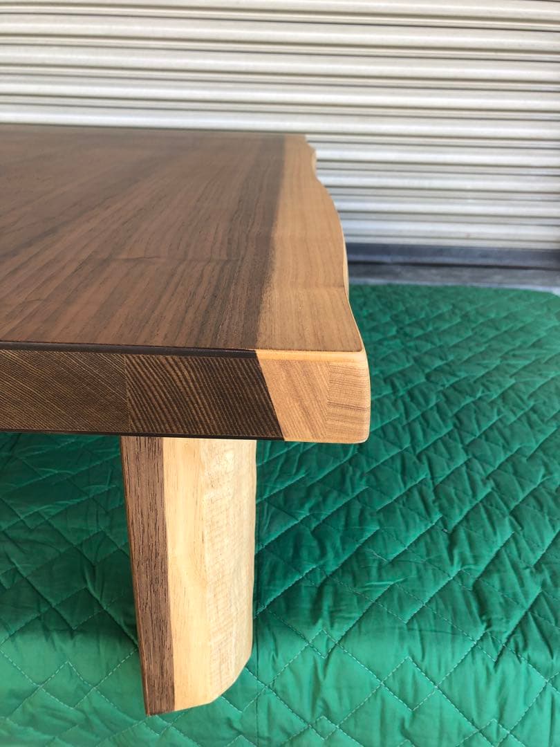 ※   送料無料　135サイズ　ウォールナット皮付き　国産折脚テーブル　※