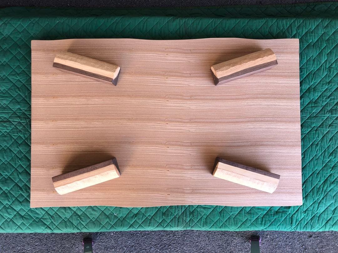 ※   送料無料　135サイズ　ウォールナット皮付き　国産折脚テーブル　※