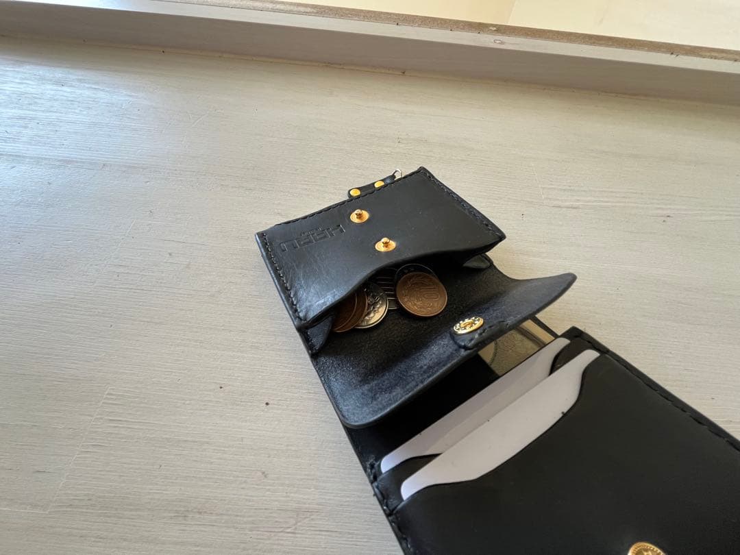 HARUオリジナルコンパクト本革財布ブラック(2箇所からの取り出し可能！)