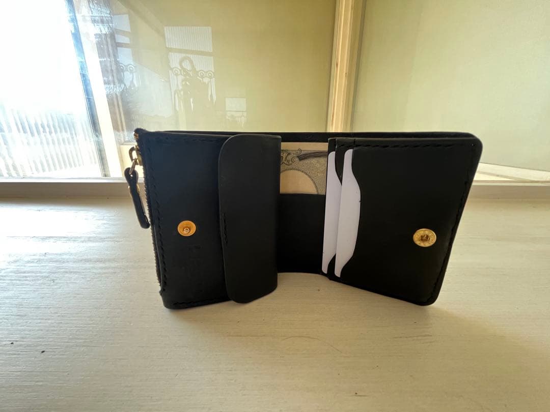 HARUオリジナルコンパクト本革財布ブラック(2箇所からの取り出し可能！)