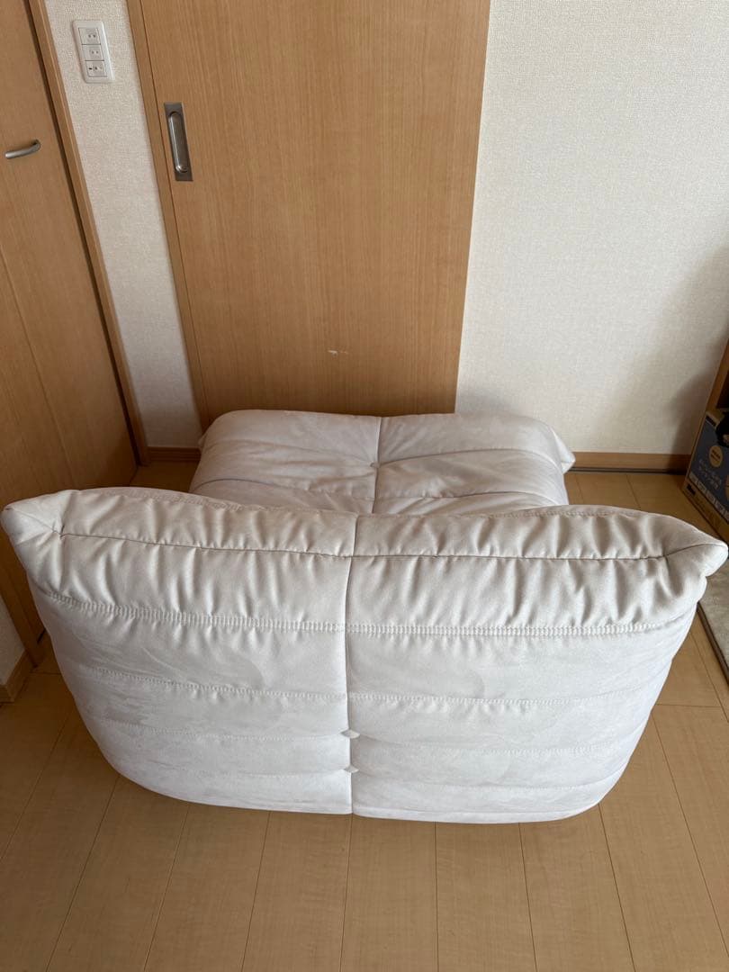 トーゴ風　ホワイトソファ 1人掛け