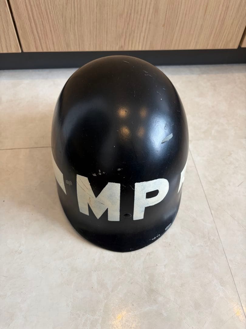 実物　米軍憲兵隊(MP)ヘルメット　オリジナルペイント