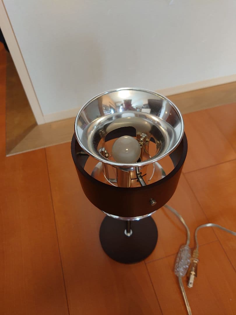 北欧デザイン　テーブルライト