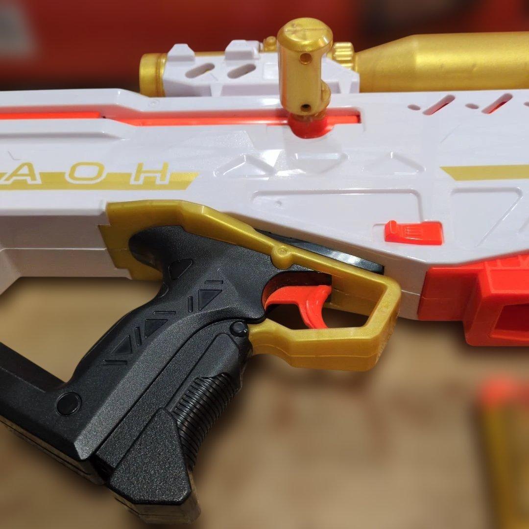 NERF ULTRA ファラオトイガン 8個の弾付き
