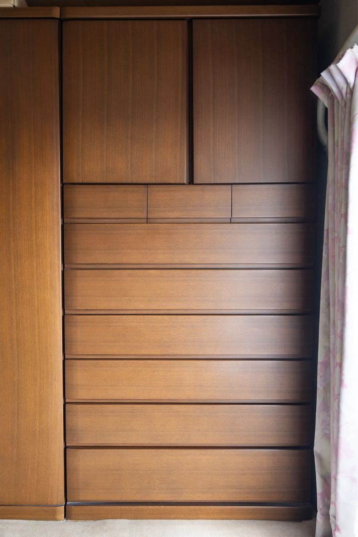 洋服だんす　右