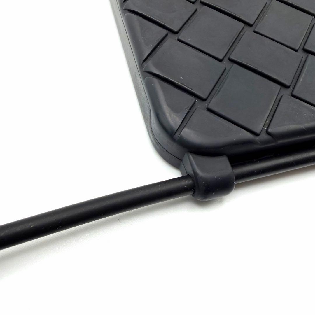 ボッテガヴェネタ　シリコン　iPhoneケース　14Pro ストラップ　ブラック