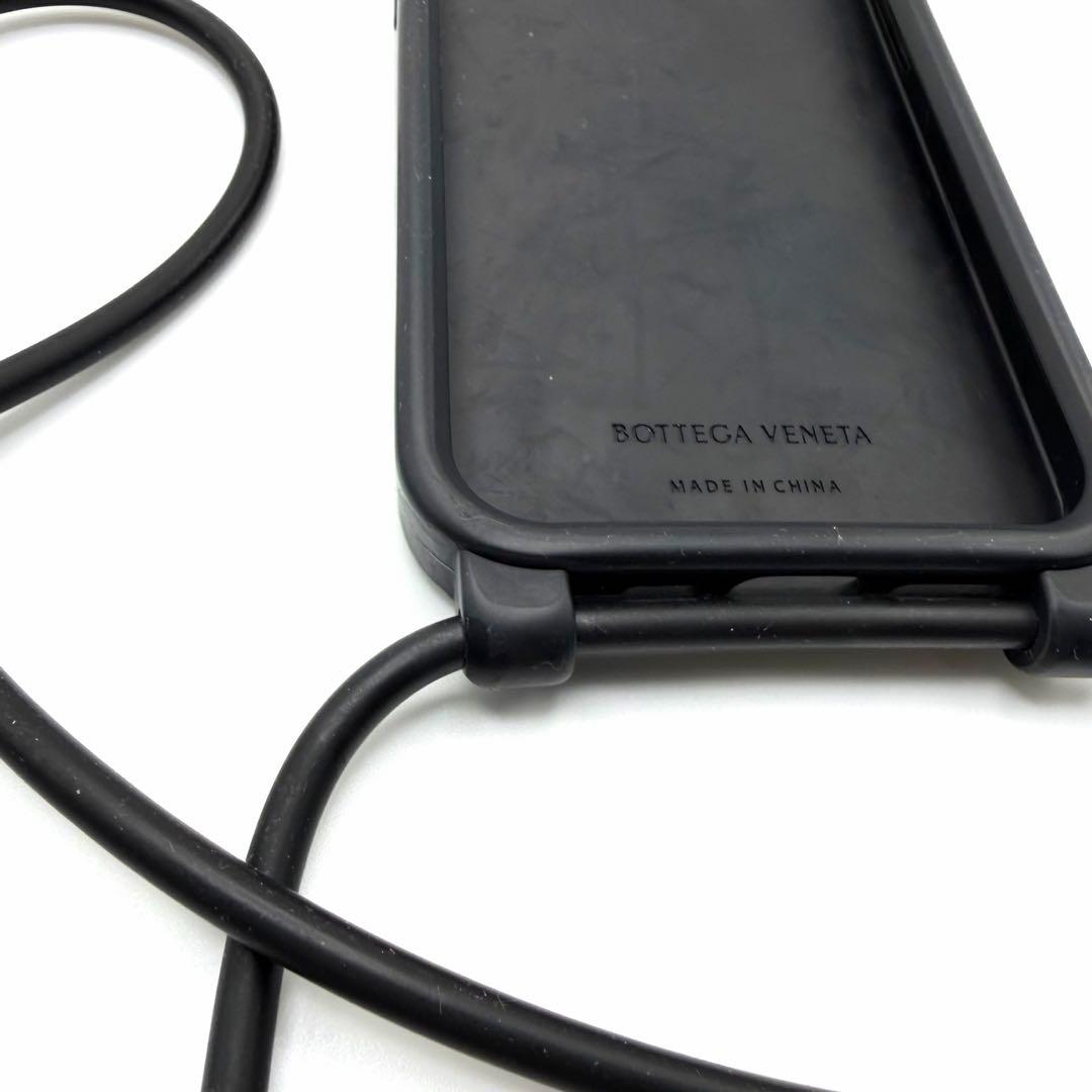ボッテガヴェネタ　シリコン　iPhoneケース　14Pro ストラップ　ブラック