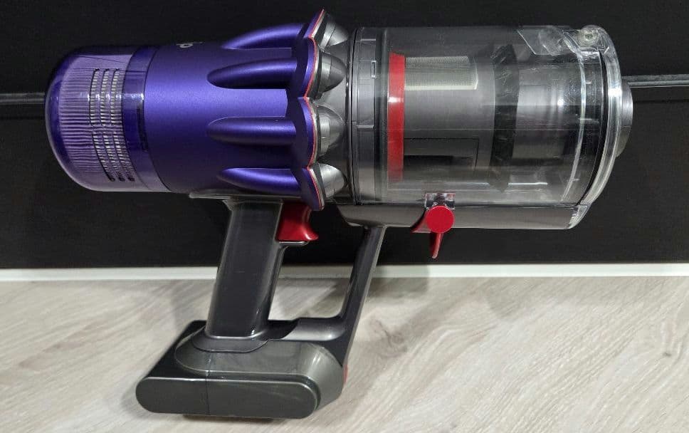 ②ダイソン dyson デジタルスリム SV18 本体のみ エコモード42.5分