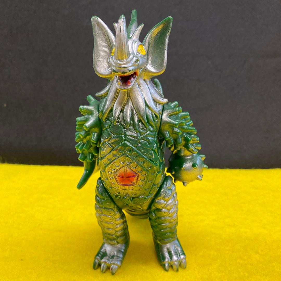 円谷ウルトラ怪獣／タイラント（バンダイ・ソフビ1984年製)