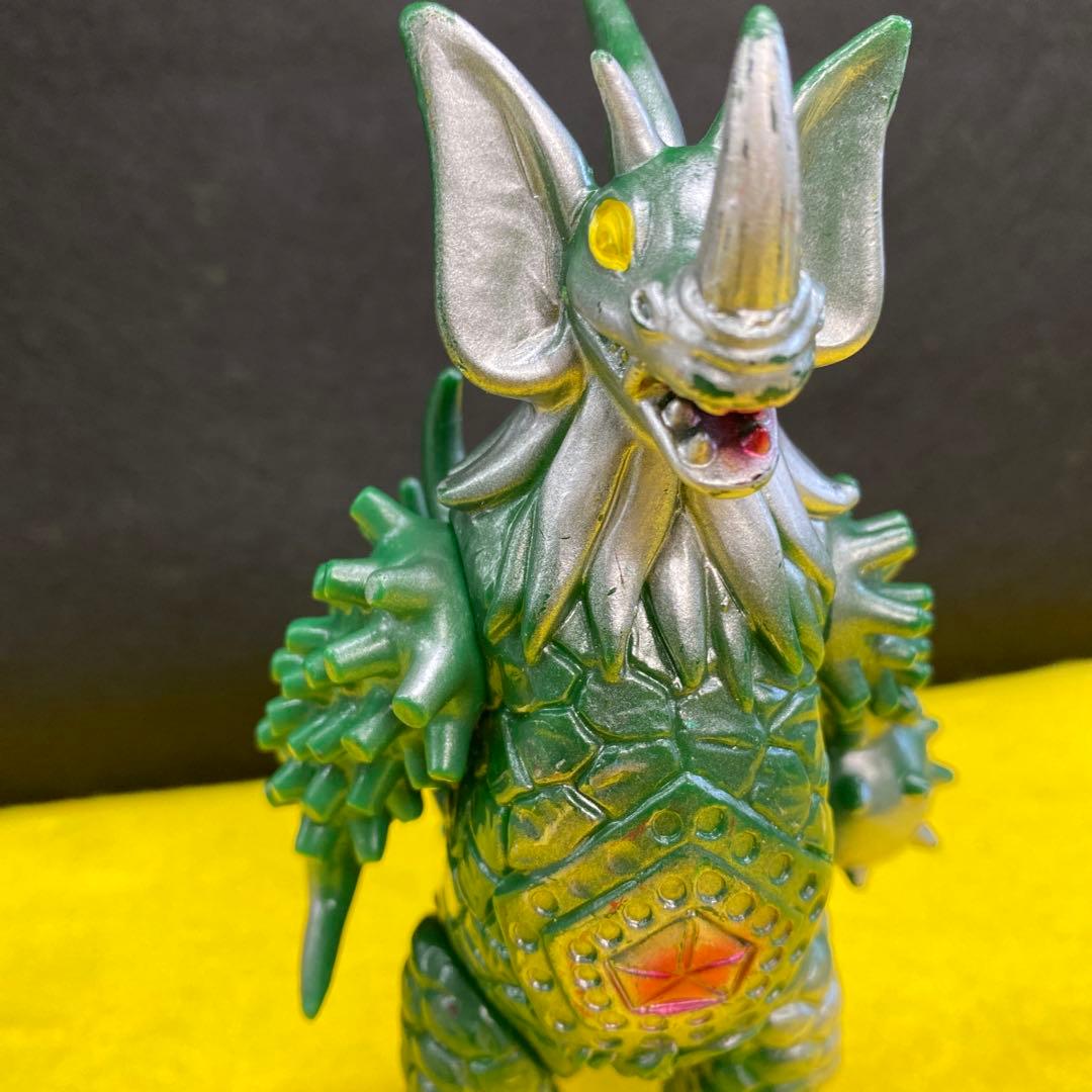 円谷ウルトラ怪獣／タイラント（バンダイ・ソフビ1984年製)