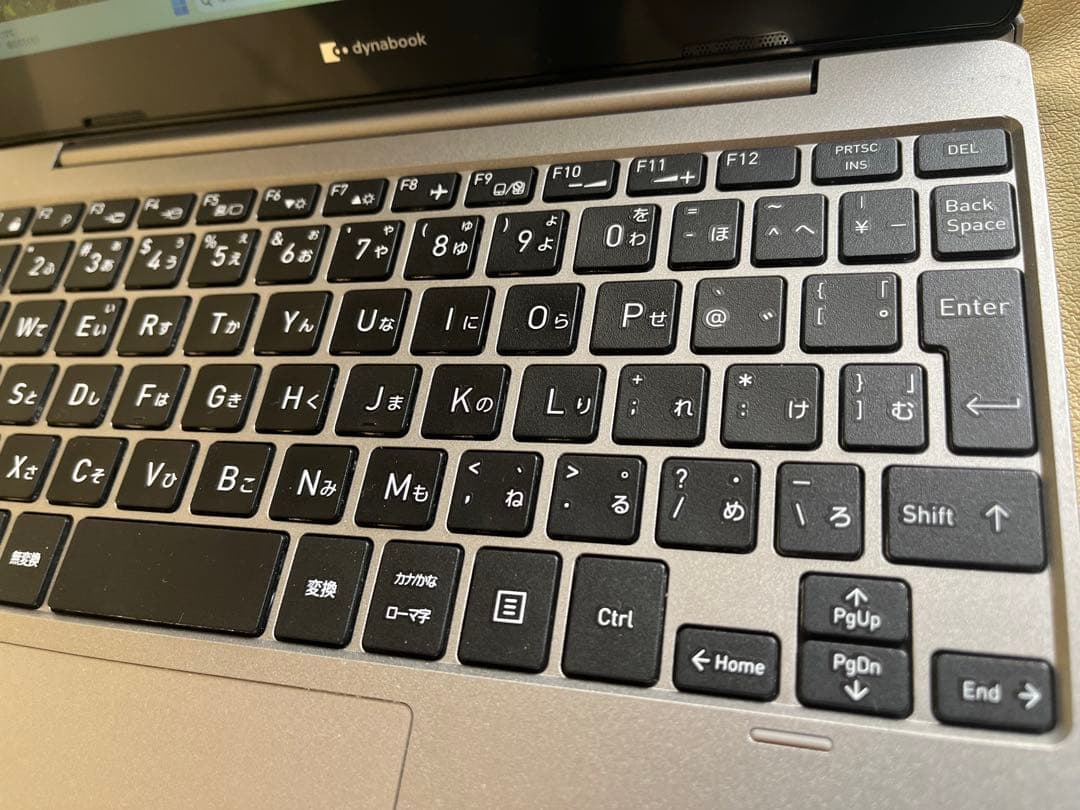 dynabook 2in1 ノート タブレット　Win11 バッテリー良