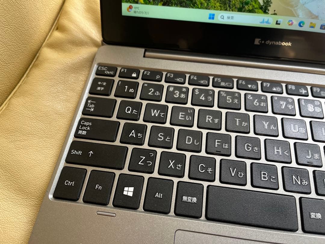 dynabook 2in1 ノート タブレット　Win11 バッテリー良