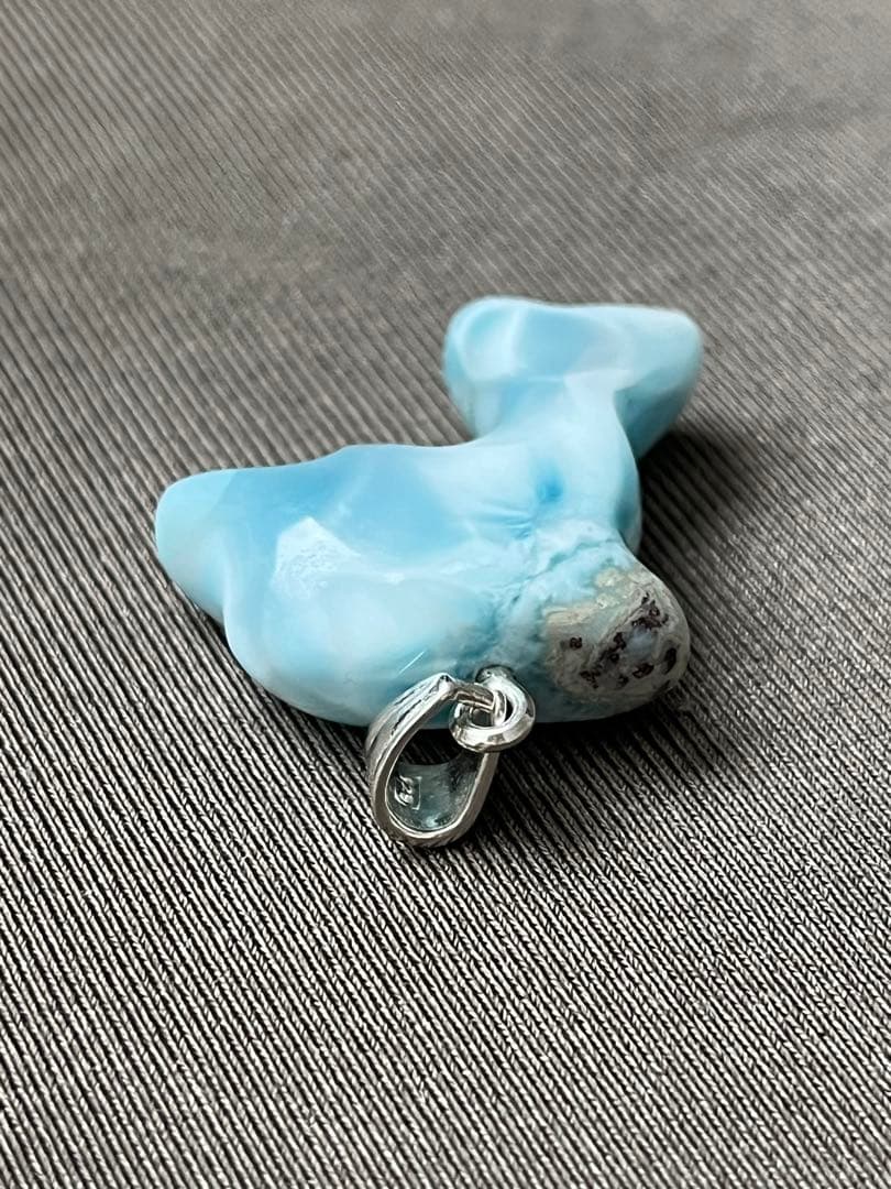 天然石☆高品質！ラリマーイルカ型☆濃いブルー＆ラリマーらしい模様＆形が美しい！