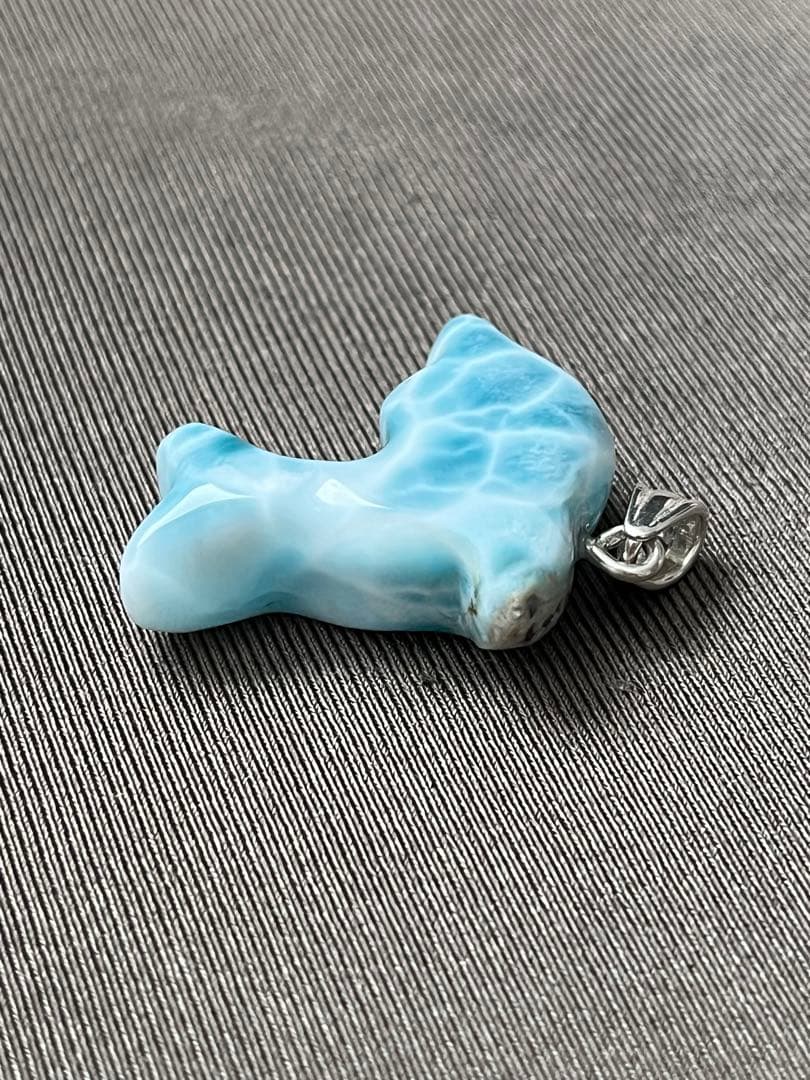 天然石☆高品質！ラリマーイルカ型☆濃いブルー＆ラリマーらしい模様＆形が美しい！