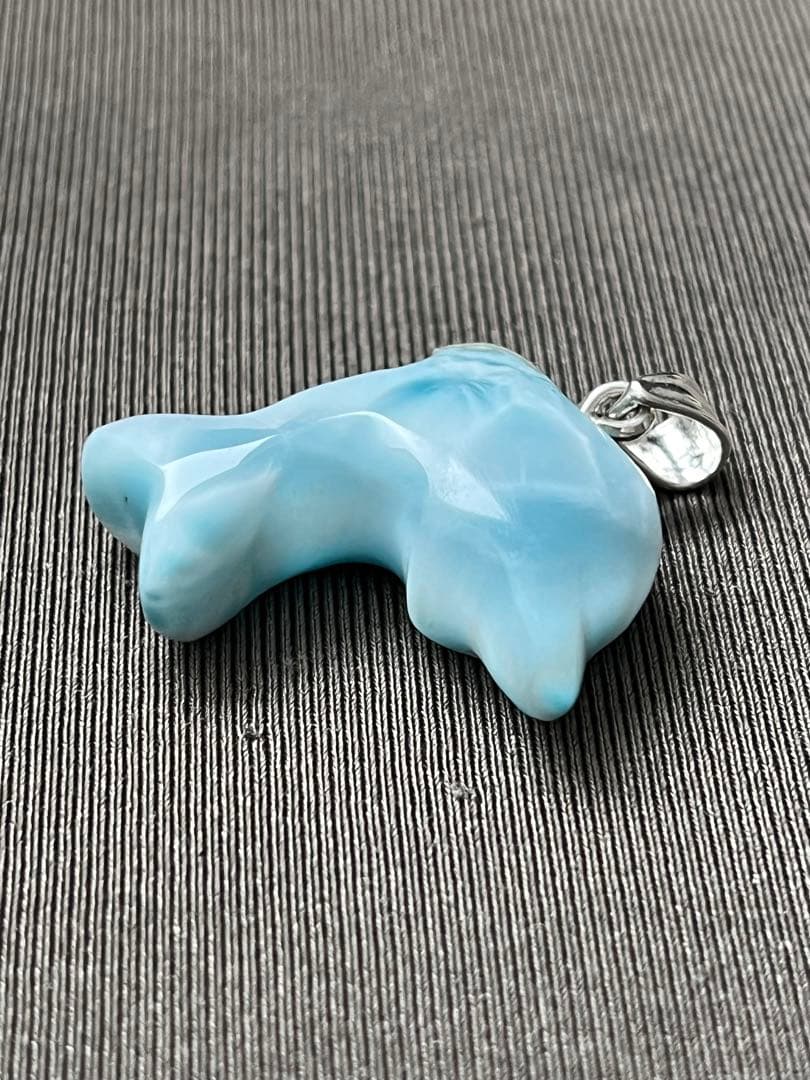 天然石☆高品質！ラリマーイルカ型☆濃いブルー＆ラリマーらしい模様＆形が美しい！