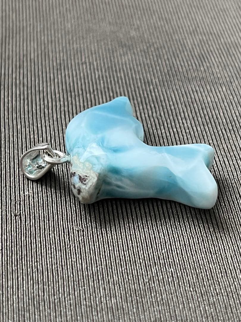 天然石☆高品質！ラリマーイルカ型☆濃いブルー＆ラリマーらしい模様＆形が美しい！