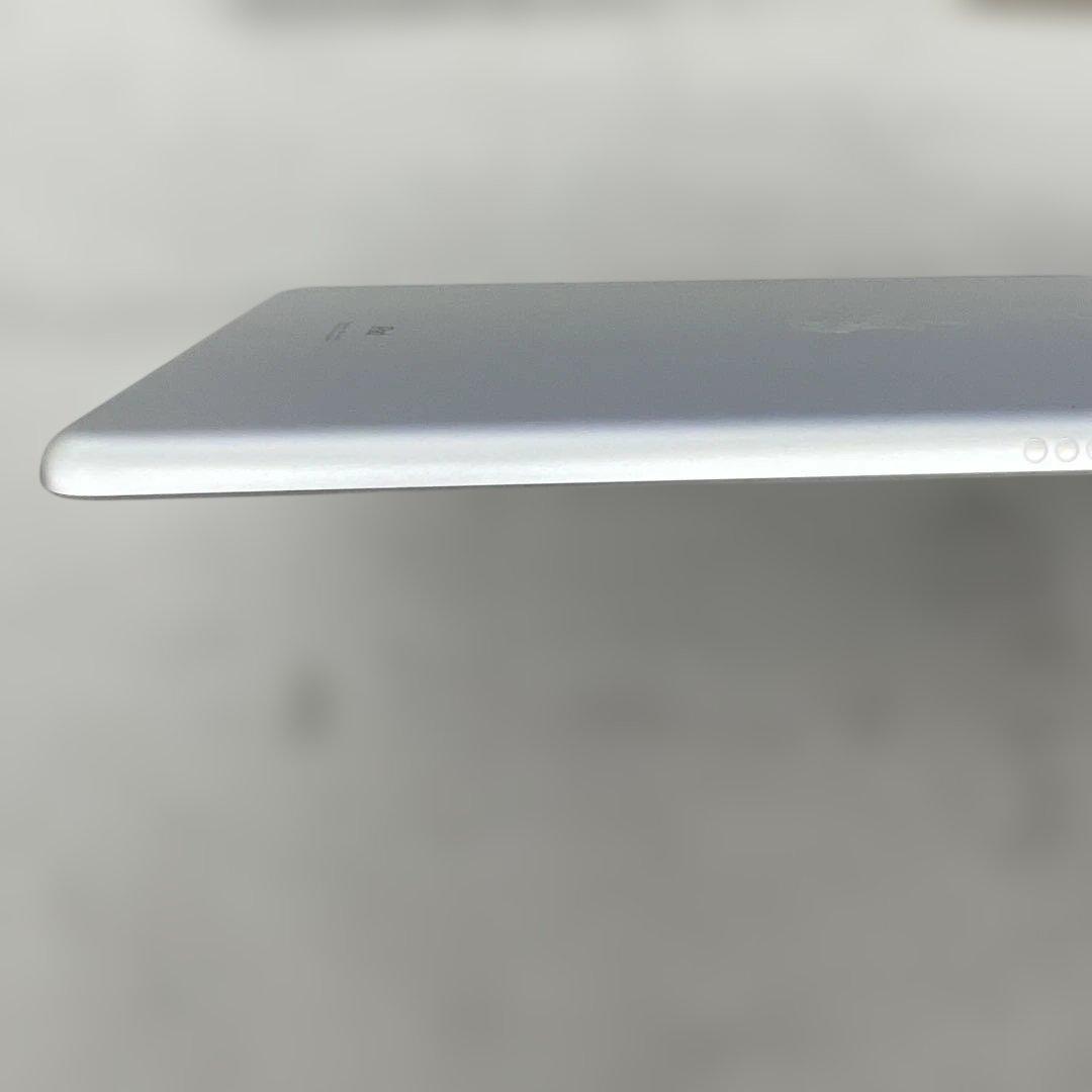 602213 AppleiPad 第7世代32GB Wi-Fi Cellular