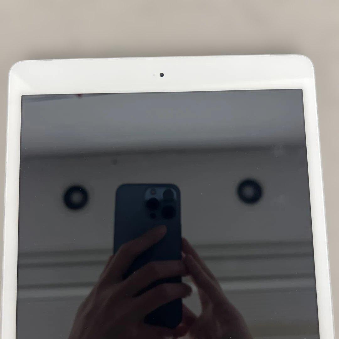 602213 AppleiPad 第7世代32GB Wi-Fi Cellular