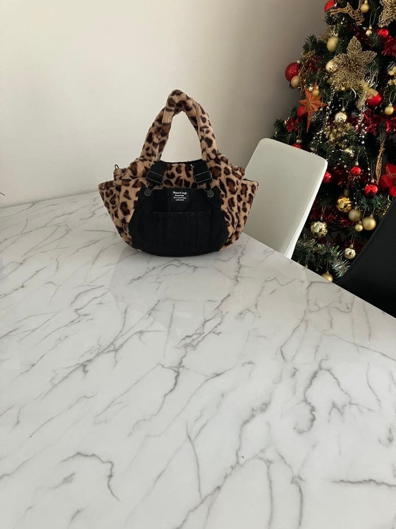 965 大きめふんわりヒョウ柄リメイクバック　オーバーオールデニムハンドメイド