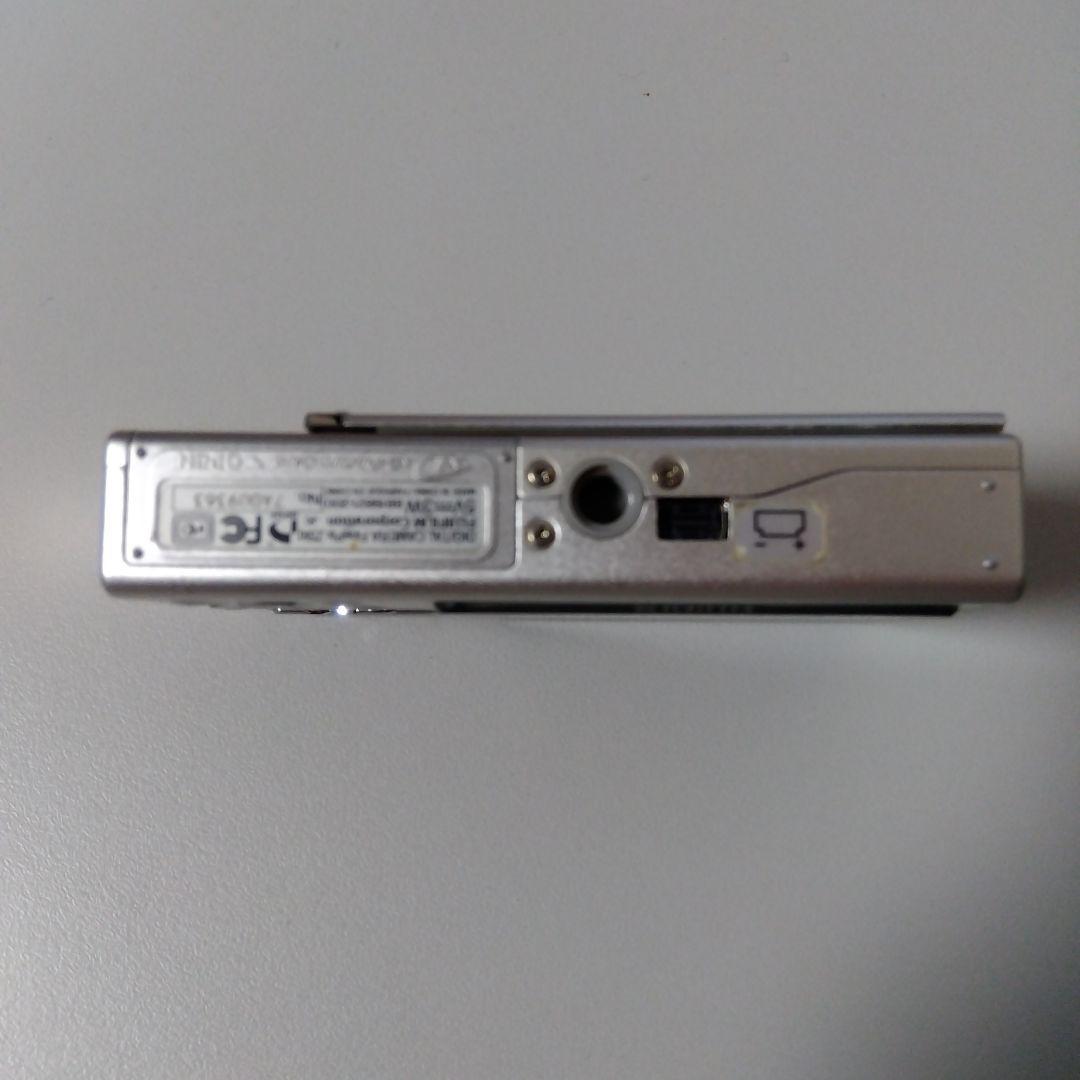 富士フイルム　FUJIFILM　 FINEPIX Z5