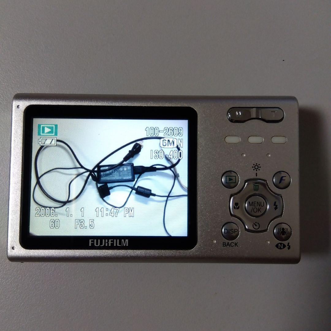 富士フイルム　FUJIFILM　 FINEPIX Z5
