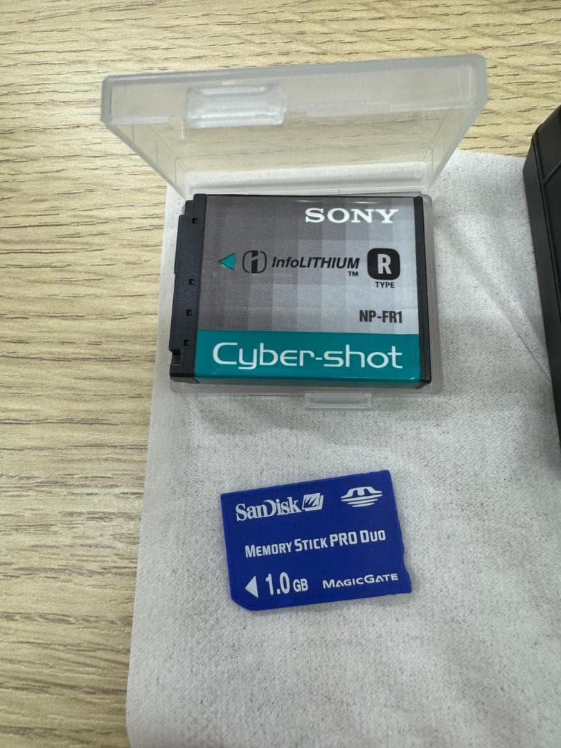 SONY cyber-shot DSC-T50 レッド サイバーショット　赤