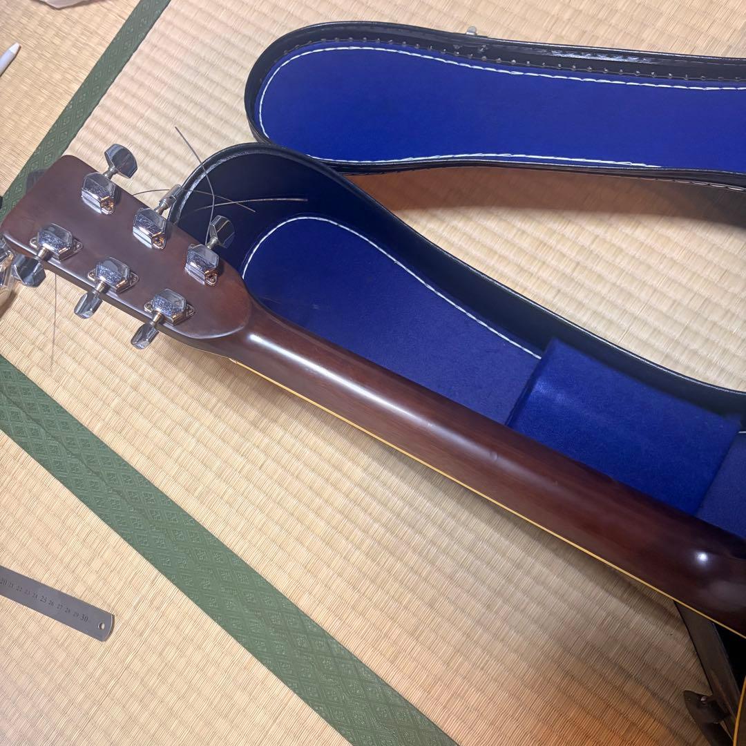 アコースティックギター　Morris 【送料無料】