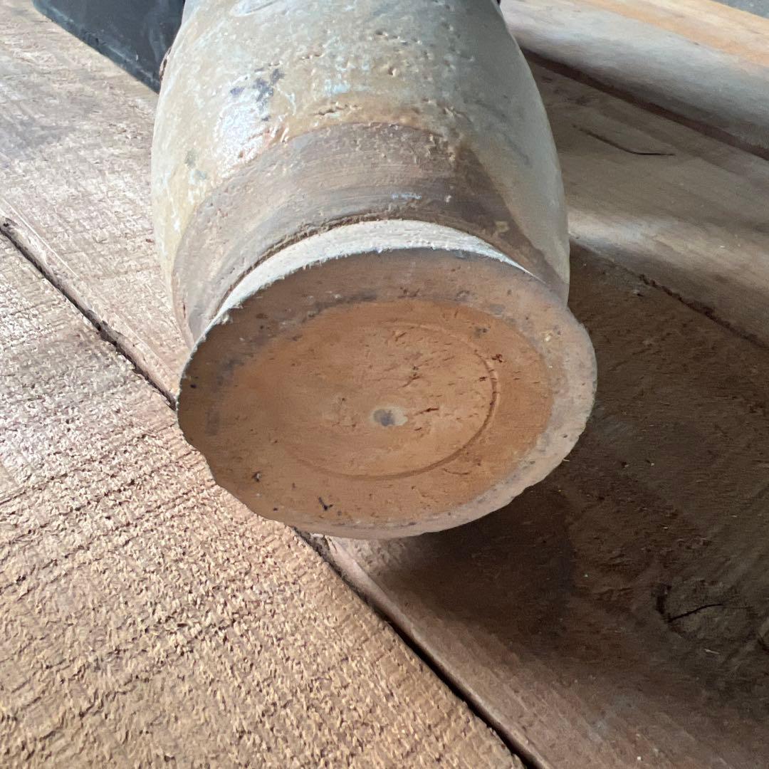 実家整理　かなり古そうな壺　中国？