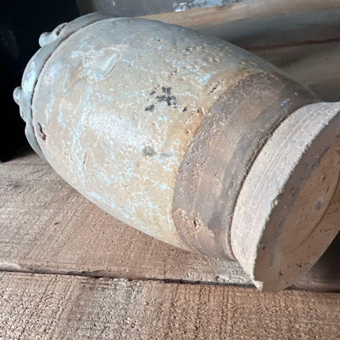 実家整理　かなり古そうな壺　中国？