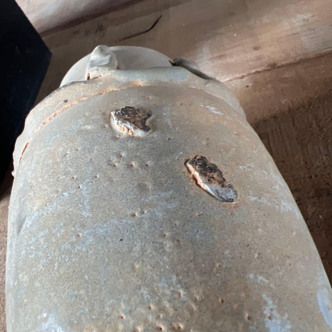 実家整理　かなり古そうな壺　中国？