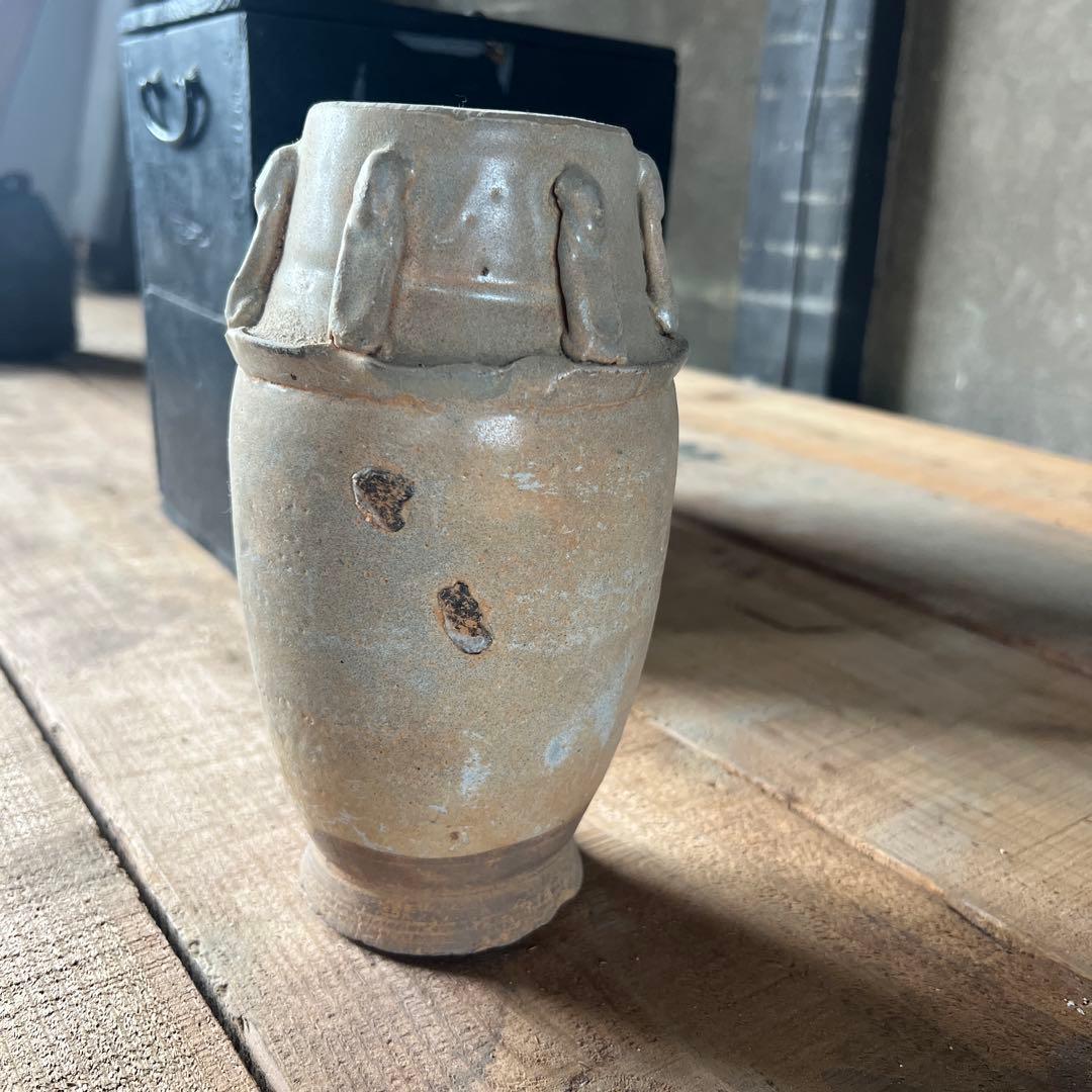 実家整理　かなり古そうな壺　中国？